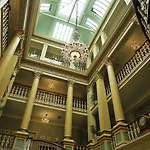 Royal Hotel