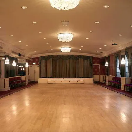 Royal 3*