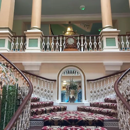 Royal Hotel