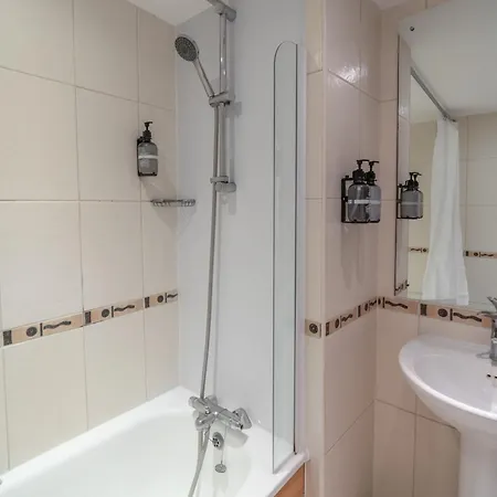 Royal Hotel 3*