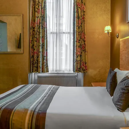 Royal Hotel 3*