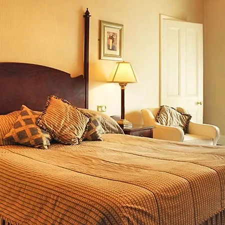 Royal Hotel 3*