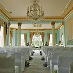 Royal Hotel