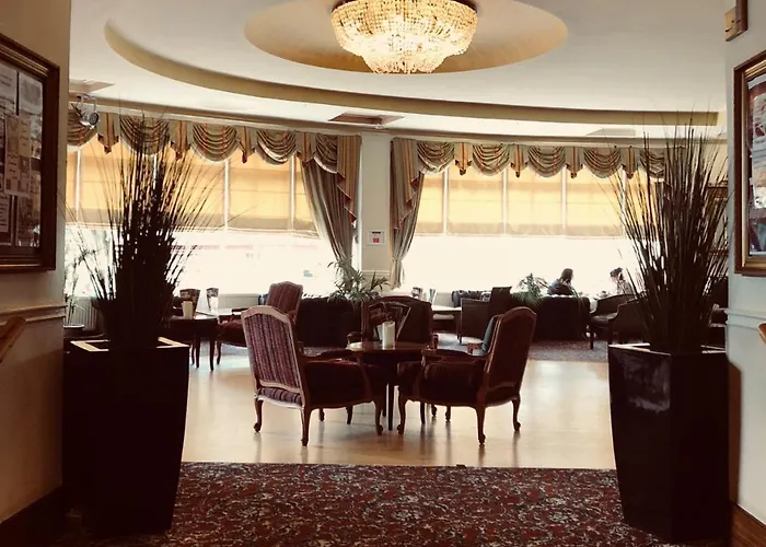 Royal 3* Scarborough