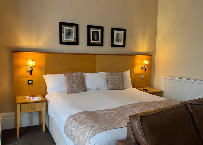 Royal 3* Scarborough