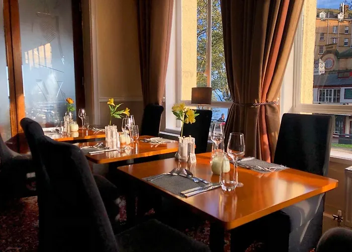 Royal 3* Scarborough