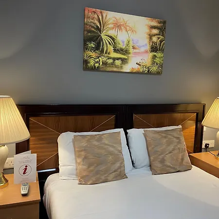 Hotel Royal 3*