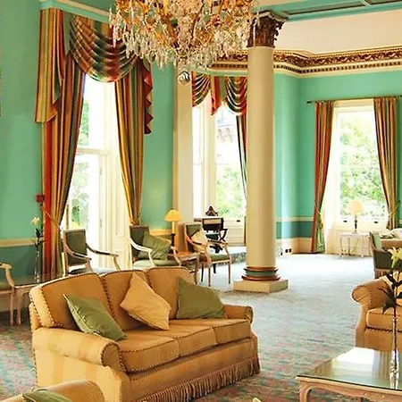 Royal Hotel
